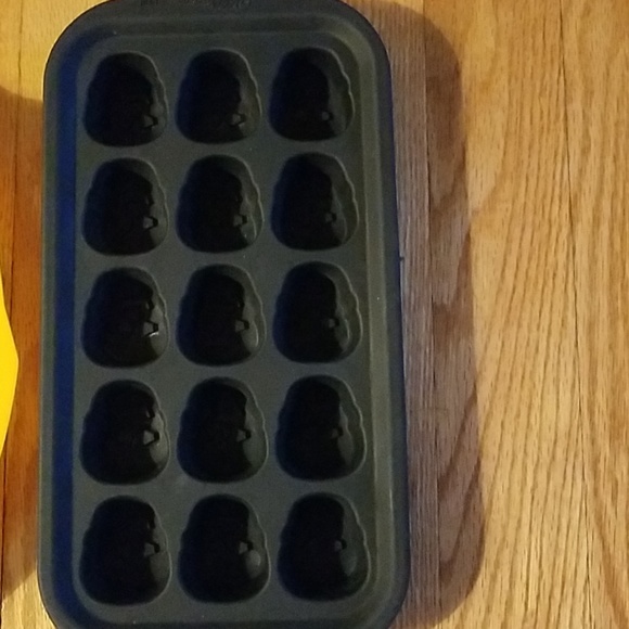 15 Pieces Cookie Silicone moulds, Cutters etc. - Picture 3 of 8